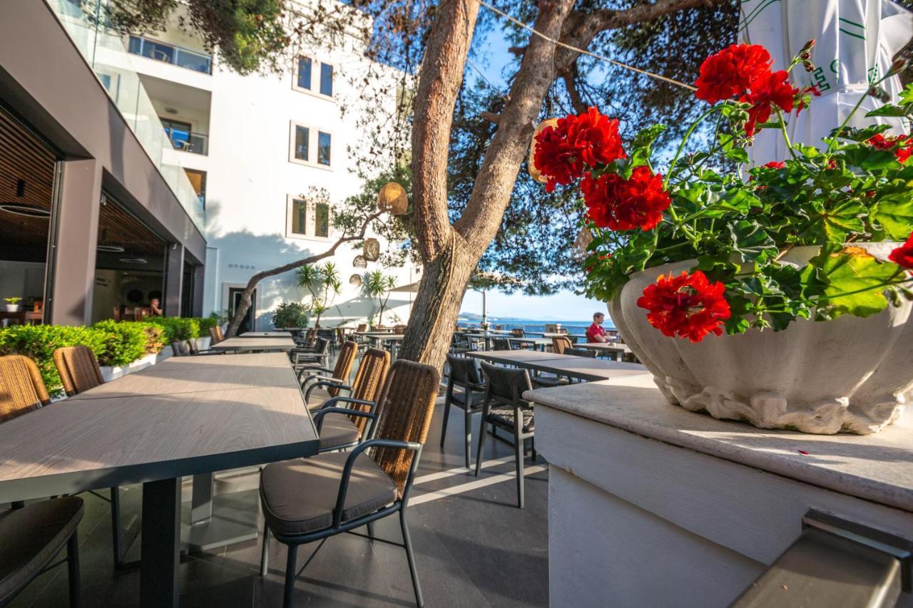 Hotel Jaroal Sarande Exterior photo