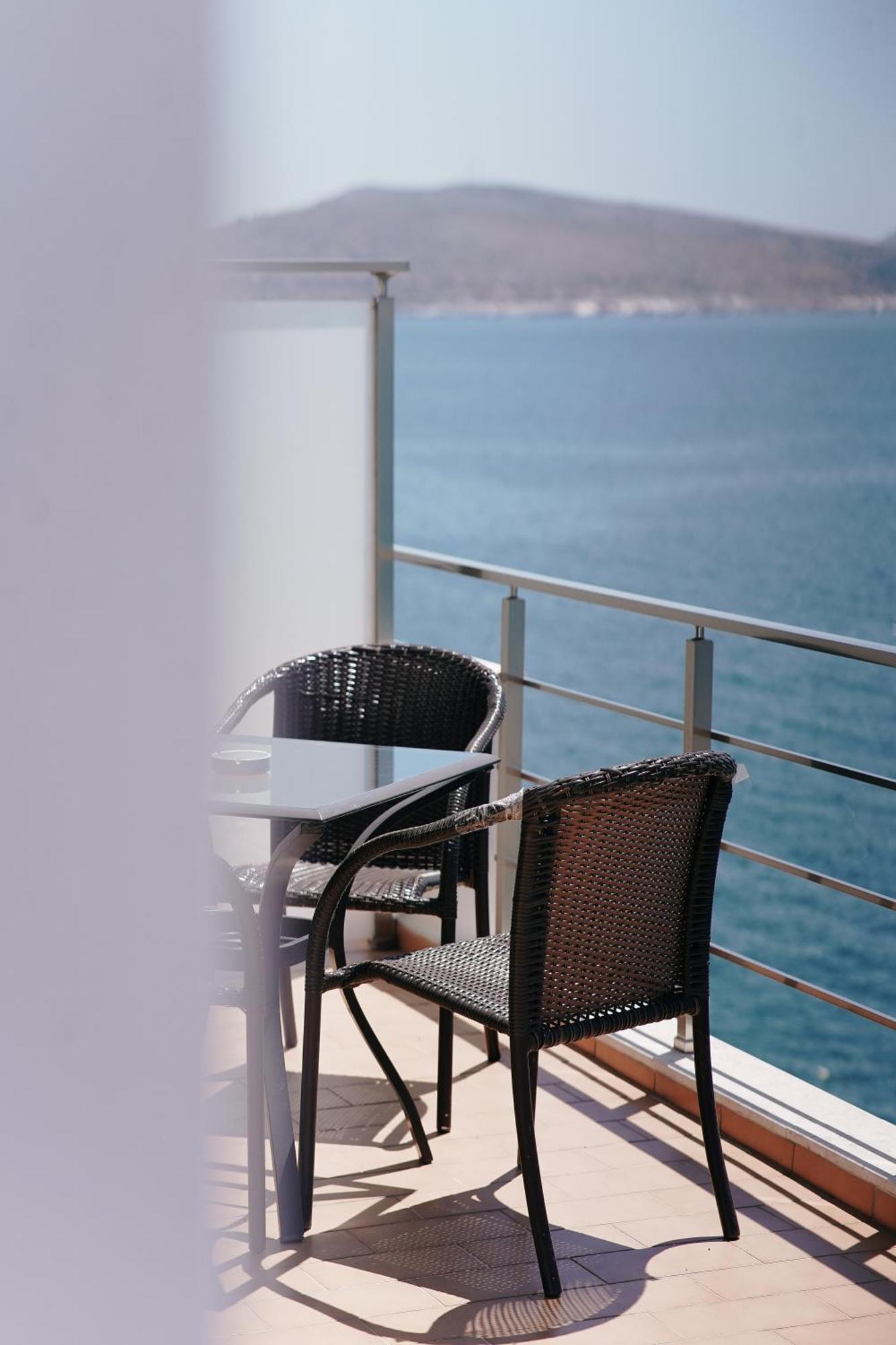 Hotel Jaroal Sarande Exterior photo